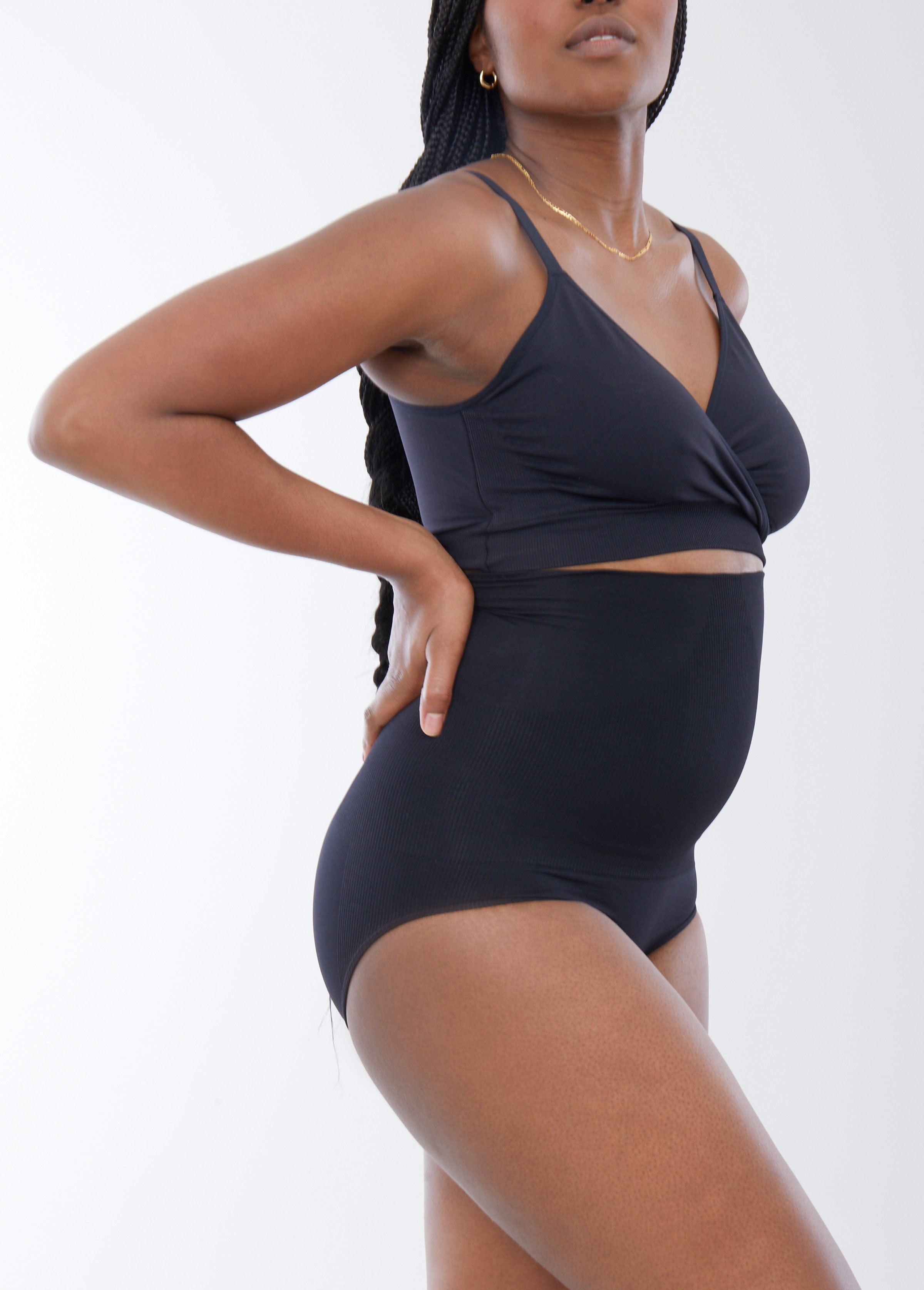 Slip post partum after maternity with compression